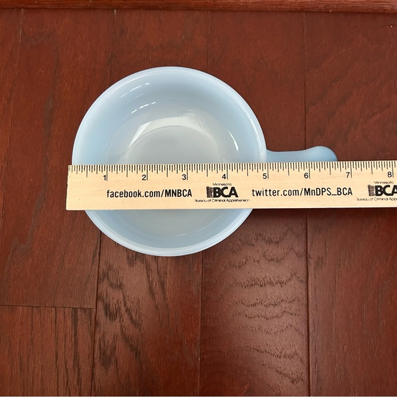 Vintage Glasbake J 2057 14 Blue Soup/bake bowl with handle milk glass made USA - Picture 7 of 7